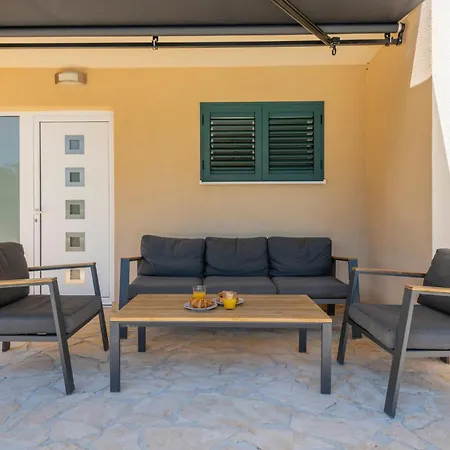 Holiday Home Cista Velika With Outdoor Swimming Pool 311
