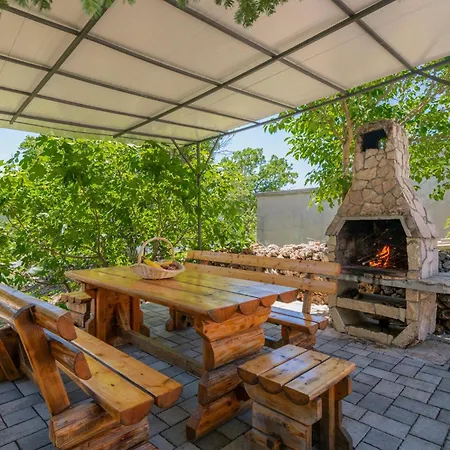 Ferienhaus Holiday Home Cista Velika With Outdoor Swimming Pool 311 Velika Čista