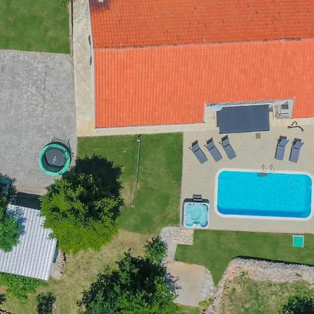 Holiday Home Cista Velika With Outdoor Swimming Pool 311 * Velika Cista (Split-Dalmatia)