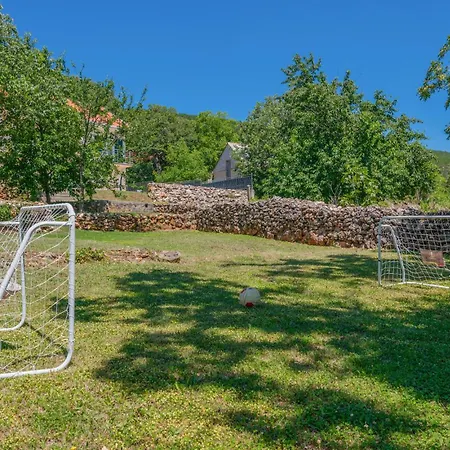 Holiday home Holiday Home Cista Velika With Outdoor Swimming Pool 311 Velika Cista (Split-Dalmatia)