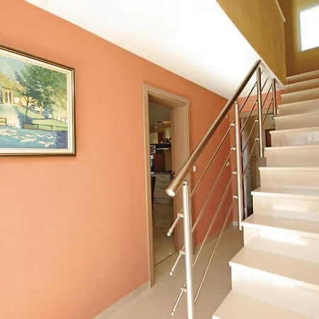 Holiday home Holiday Home Cista Velika With Outdoor Swimming Pool 311 Velika Cista (Split-Dalmatia)