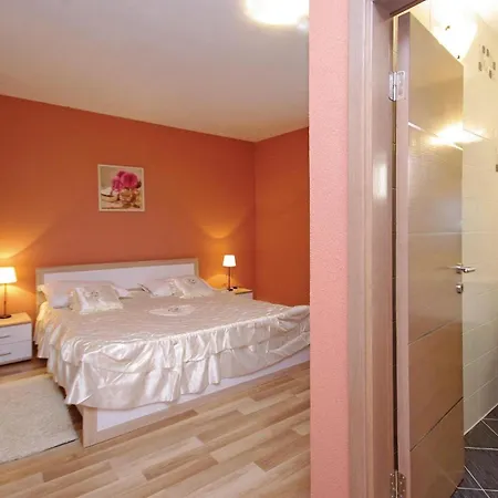 Holiday Home Cista Velika With Outdoor Swimming Pool 311 * Velika Cista (Split-Dalmatia)