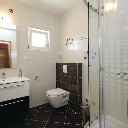 Ferienhaus Holiday Home Cista Velika With Outdoor Swimming Pool 311 *